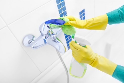 Local cleaners preparing a Kennington flat for final inspection