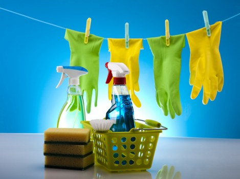 Office cleaners working in a Kennington commercial property with access considerations